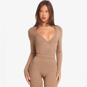 NWT CSB CROP SHOP BOUTIQUE Ballet Wrap Top Toffee